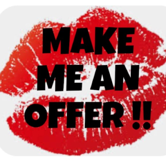 MAKE AN OFFER !! - Picture 1 of 1